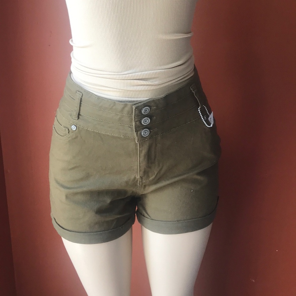 Cuffed shorts